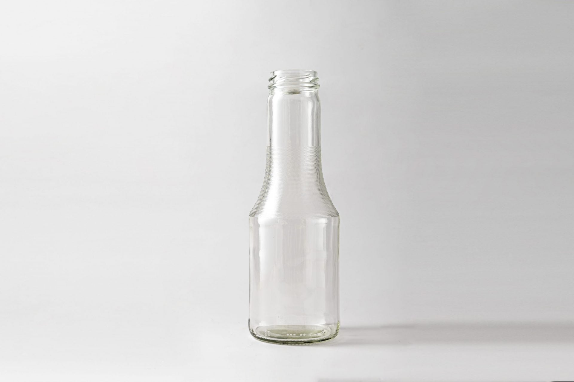 Glass juice bottle 500 ml Lunt. Lids included.