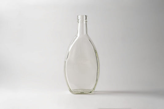 Glass bottle 200 ml Quail. Stoppings included.
