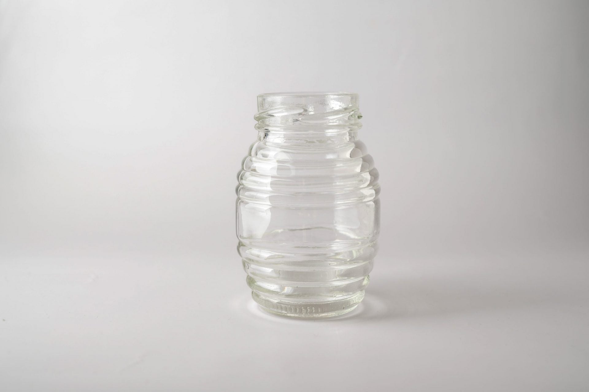 Glass jar 105 ml Honey. Lids included.