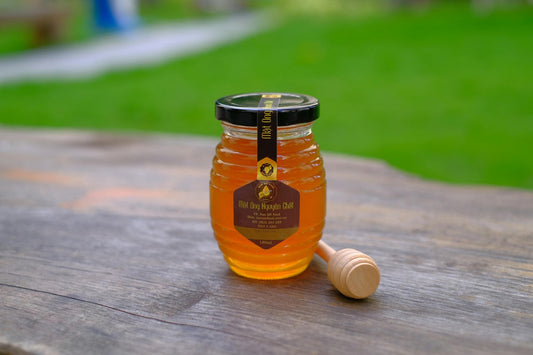 honey in glass jar