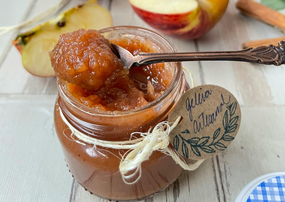 The Easy Spiced Apple-Pear Jam Recipe in Jam Jars