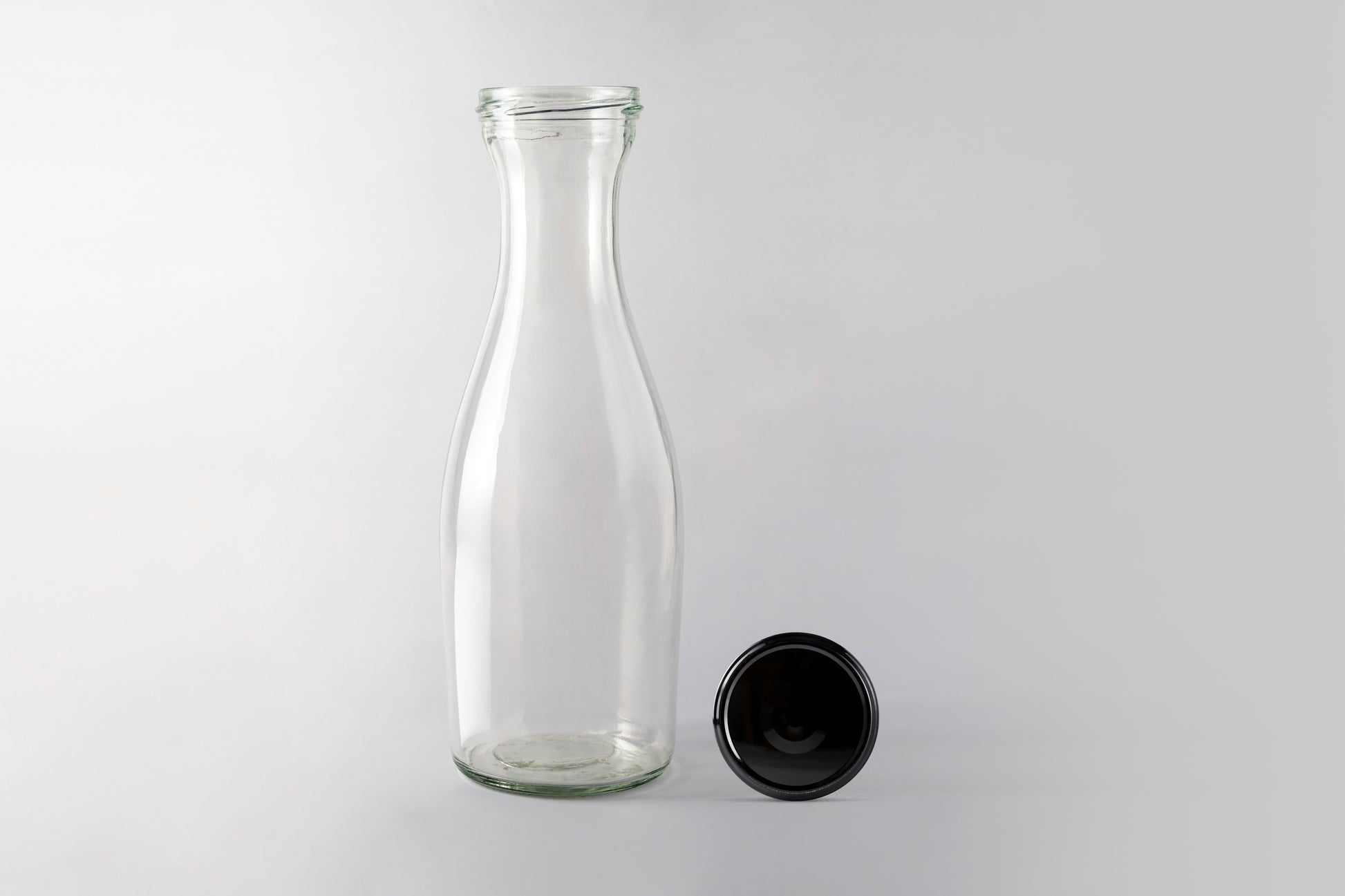 1000ml Glass Juice Bottle TO 66 black lid