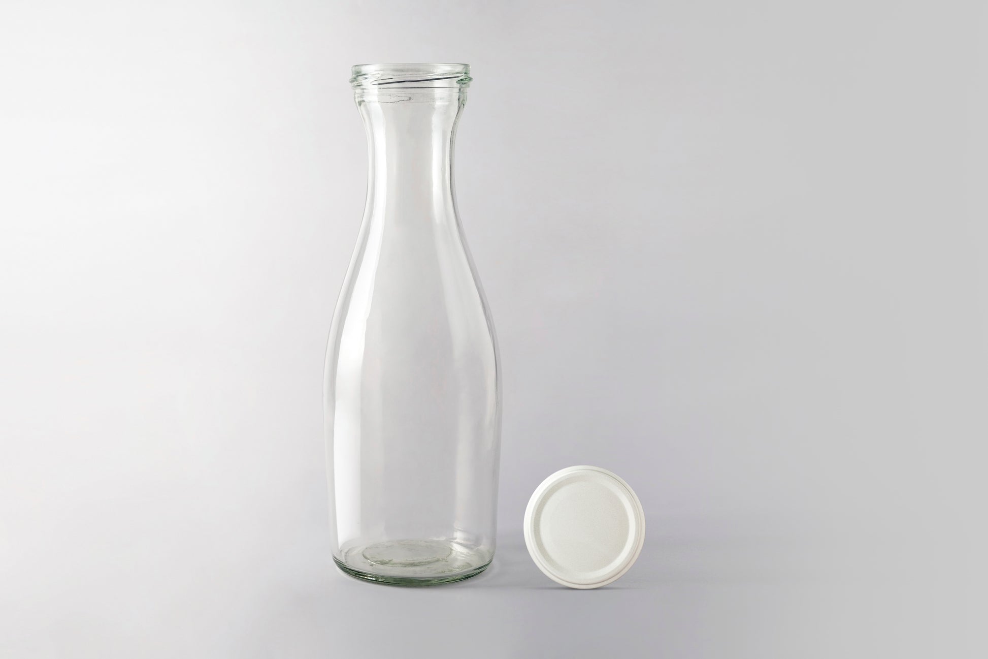1000ml Glass Juice Bottle TO 66 white lid