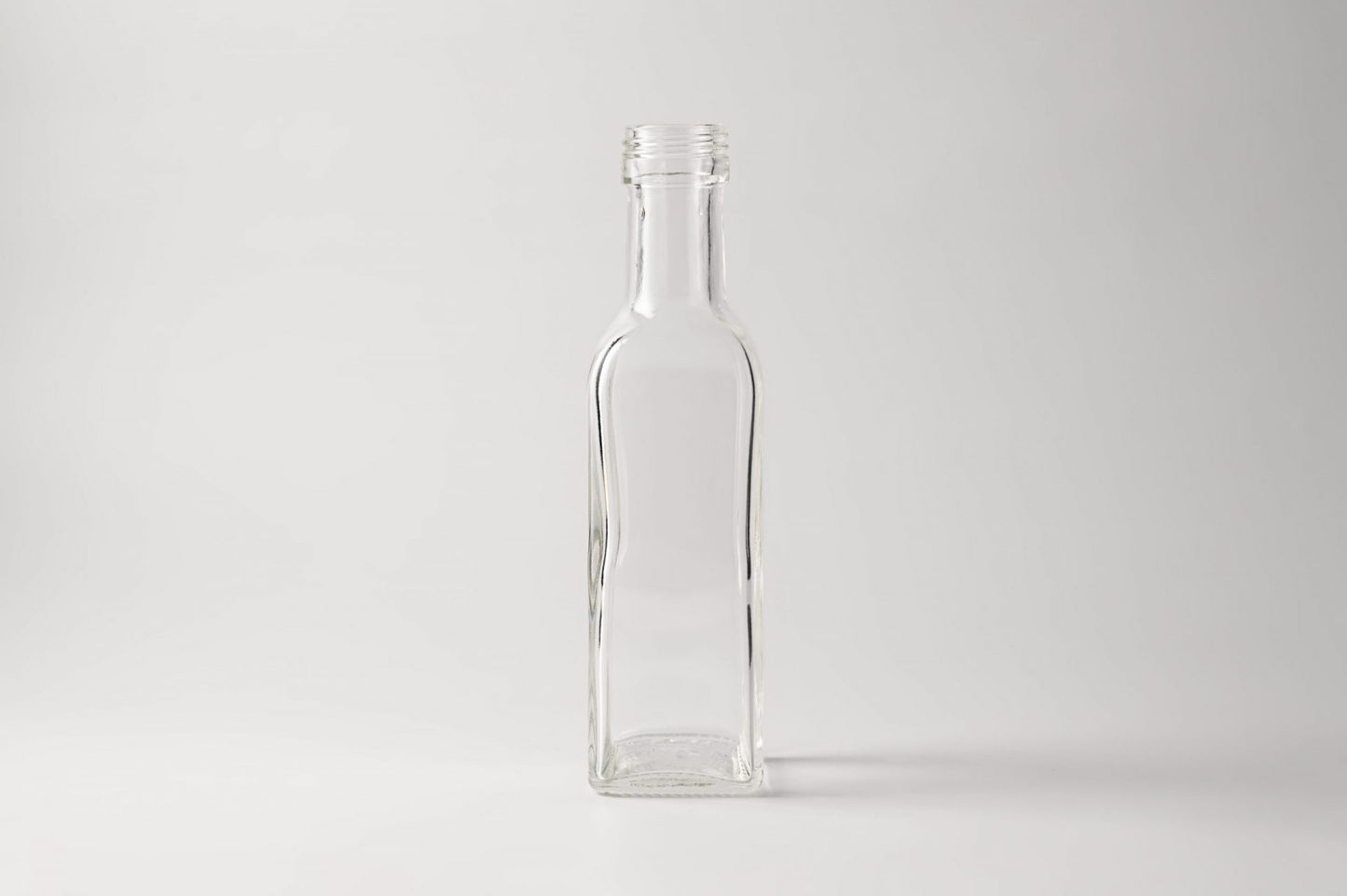 100ml Glass Bottle Cognac Flint marasca screew cap