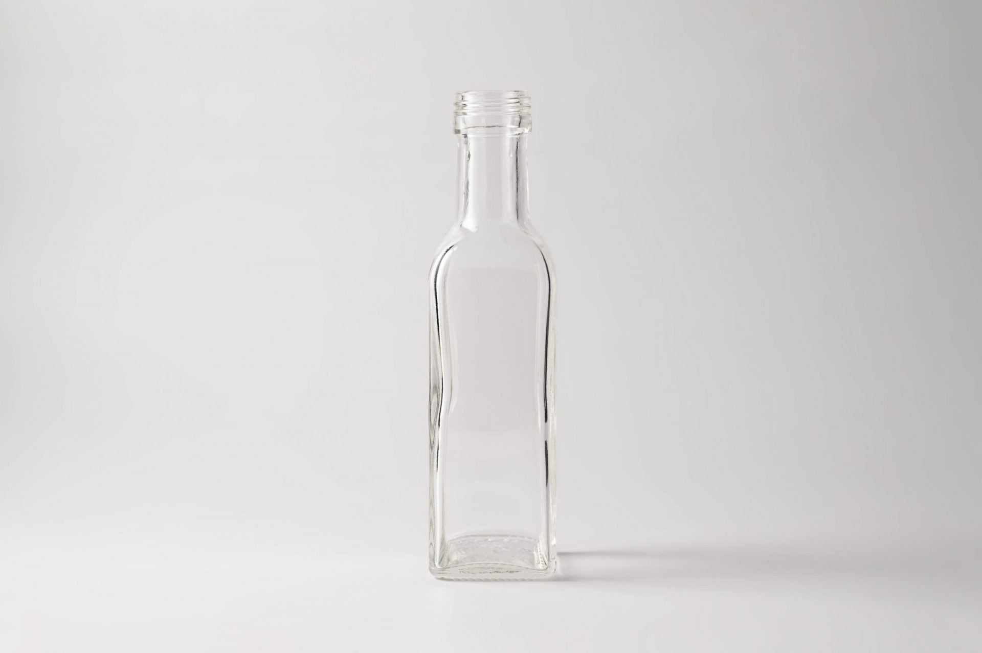 100ml Glass Bottle Cognac Flint marasca screew cap