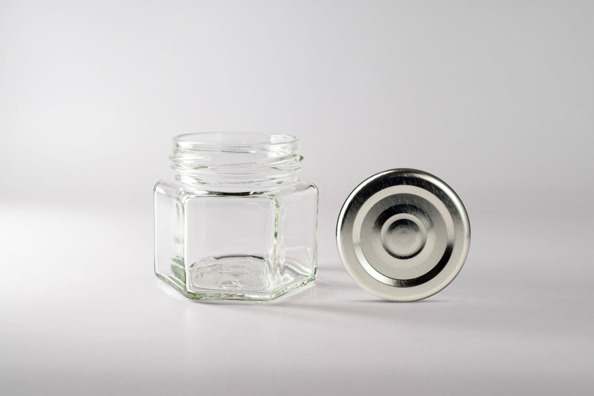 100ml hexagonal glass jar grey lid