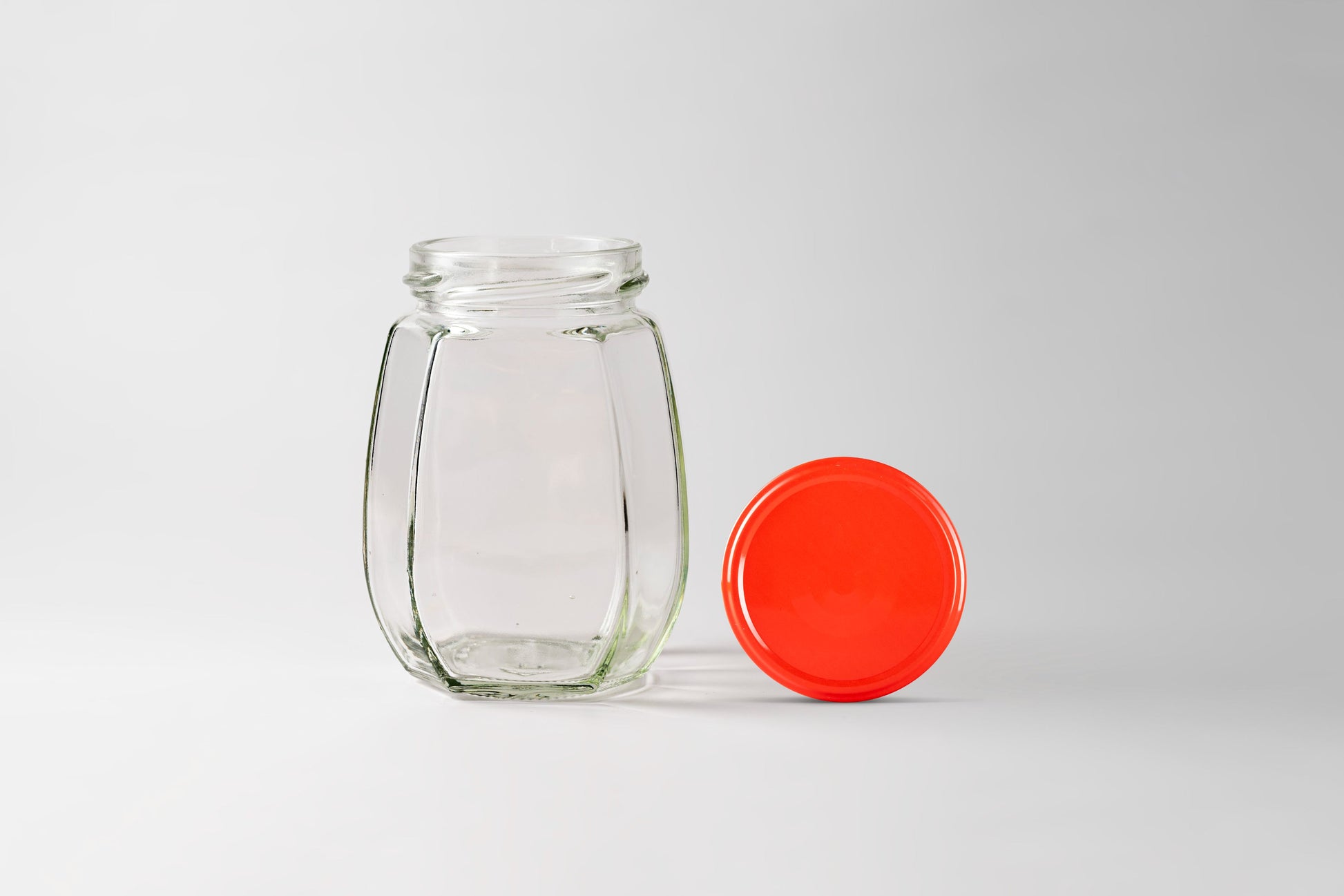 Glass Jar 192ml Peach  red lid 