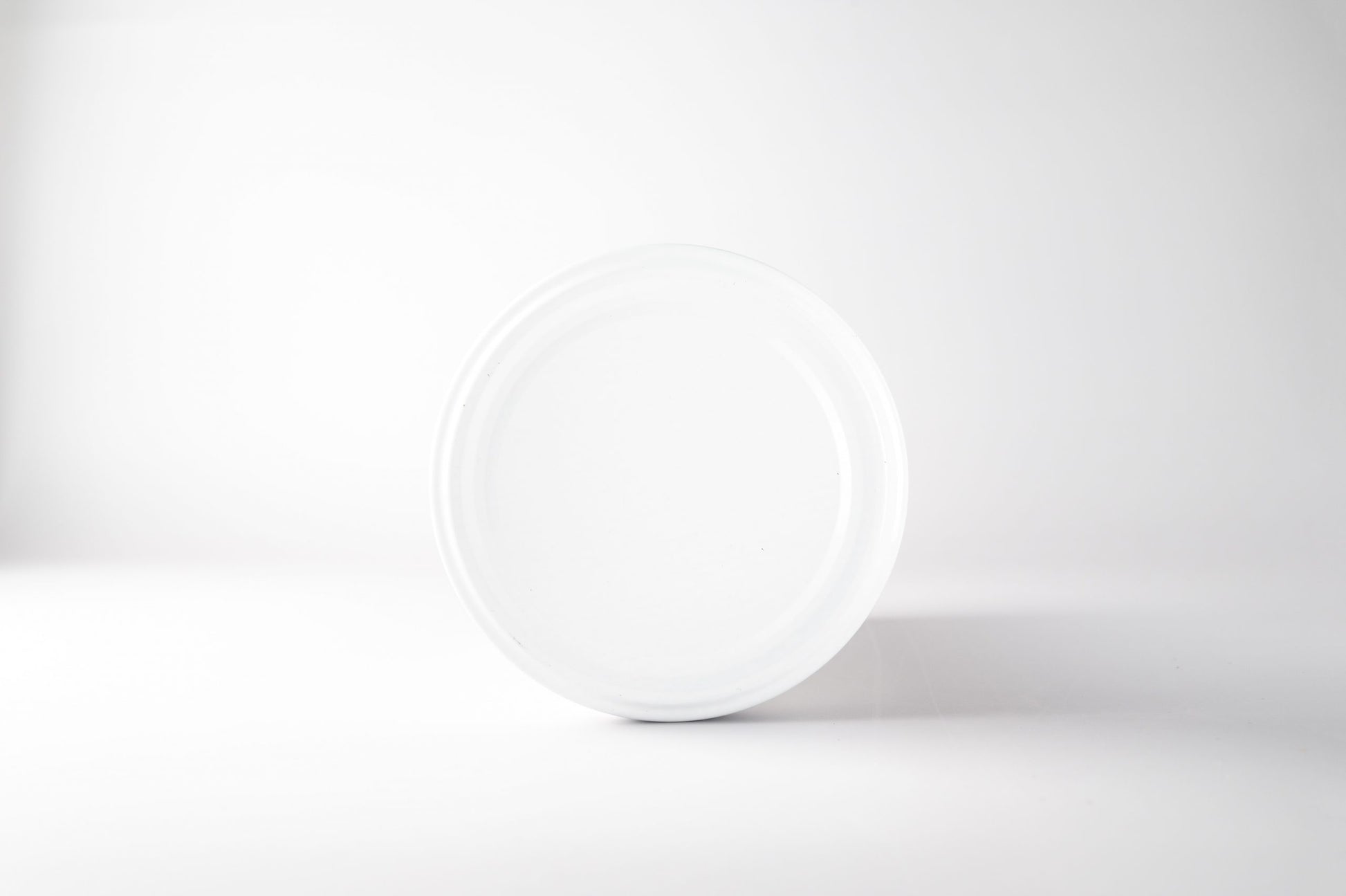 63mm white plain lid