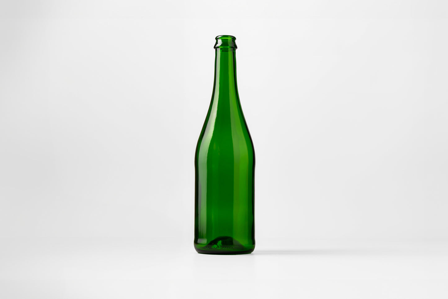 750ml Green Champagne and Sparkling Wine Bottle Dorato - Southern Jar Company Ltd