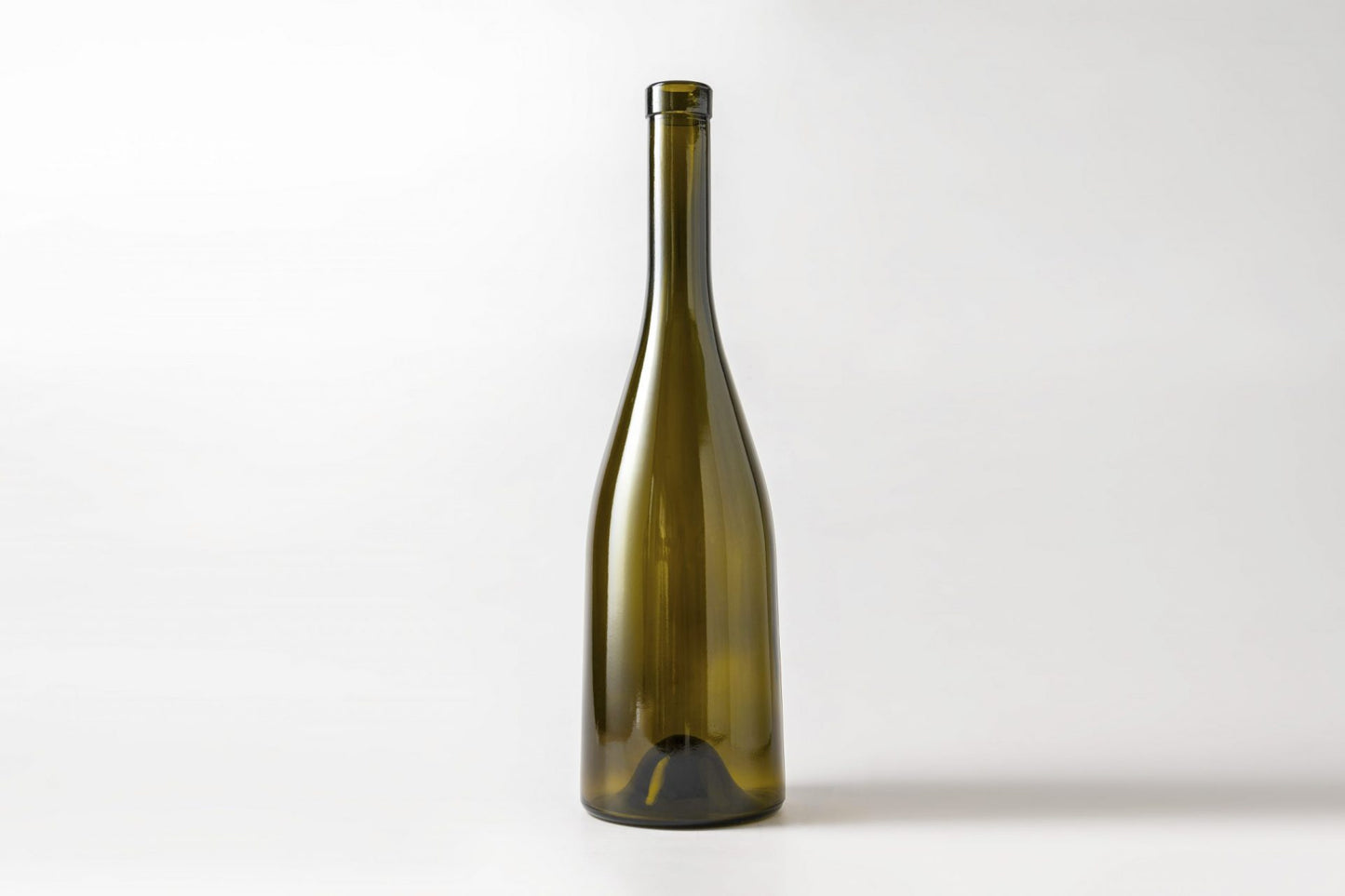 Wine bottle 0.75 L Espanola UVAG. Coming with cork.