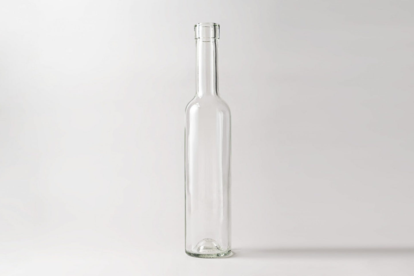 Glass bottle 500 ml Belissima. Coming with stoppers.