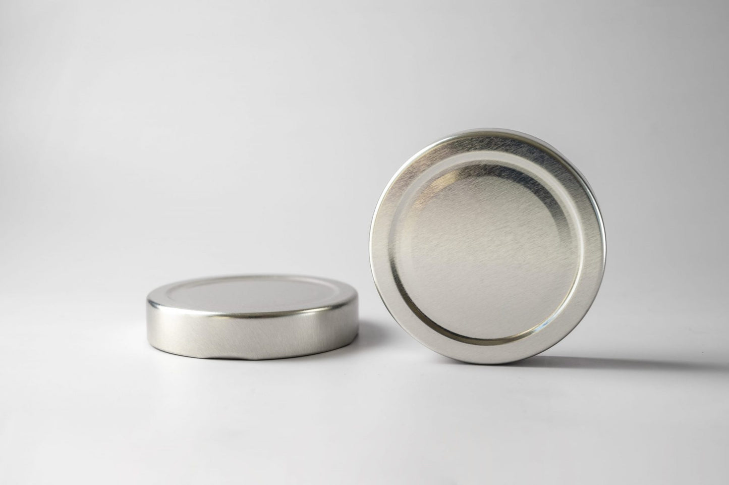 Metal lids twist-off Deep Silver 66 mm diameter