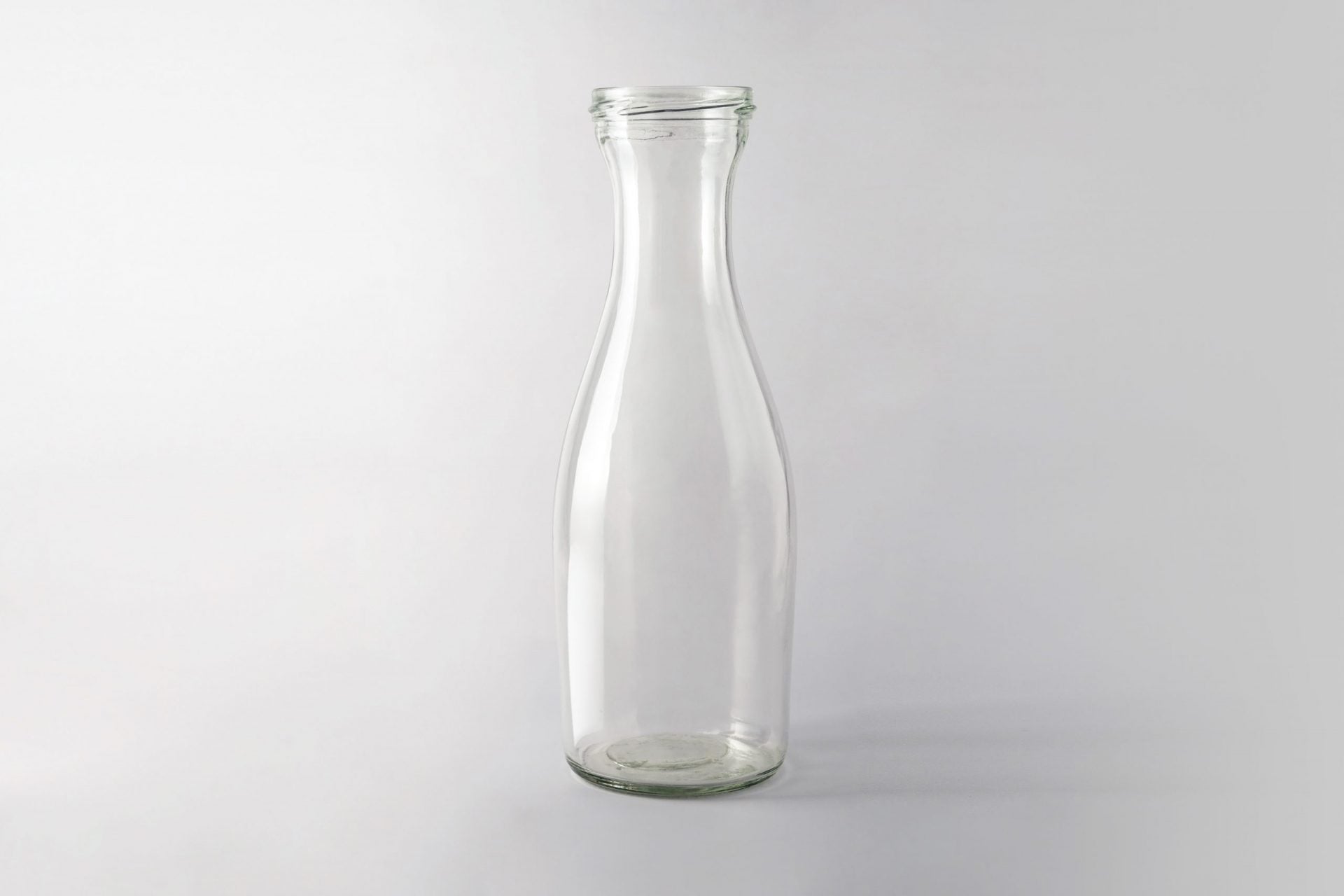 Glass juice bottle 1.0 L TO 66. Variety of lids. Lids included.