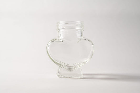 Glass jar 50 ml Heart. Lids included.