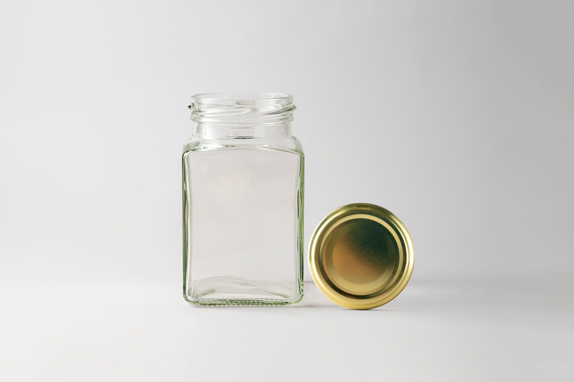 Glass Jar 200ml Square gold lid
