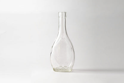 Glass bottle 500ml Icon. Coming with cork stoppers.