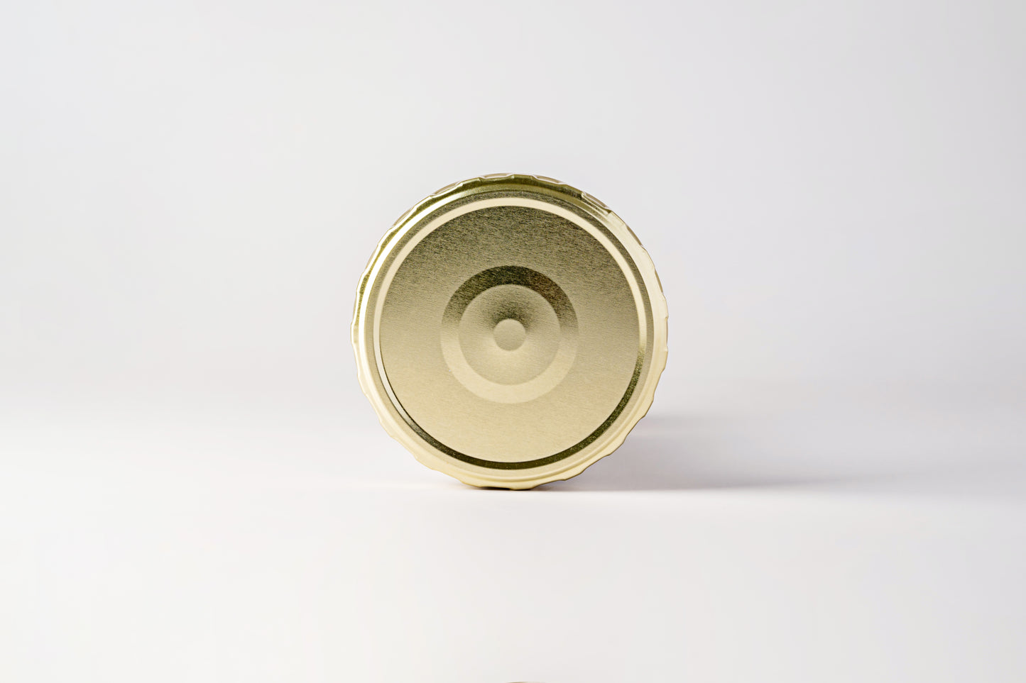 Gold 82 mm metal lid safety button