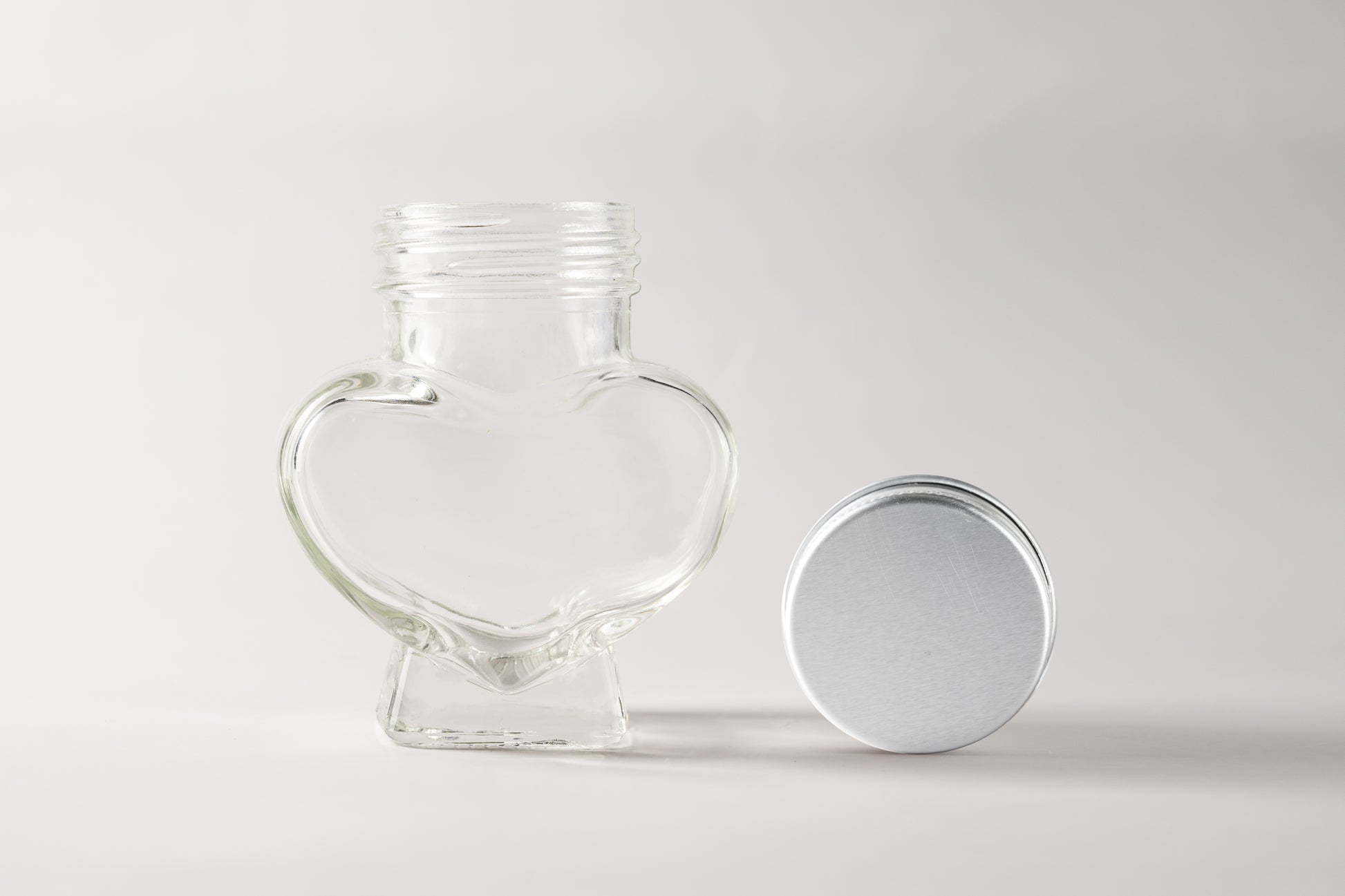Wedding favour Glass Jar 50ml Heart with screw cap